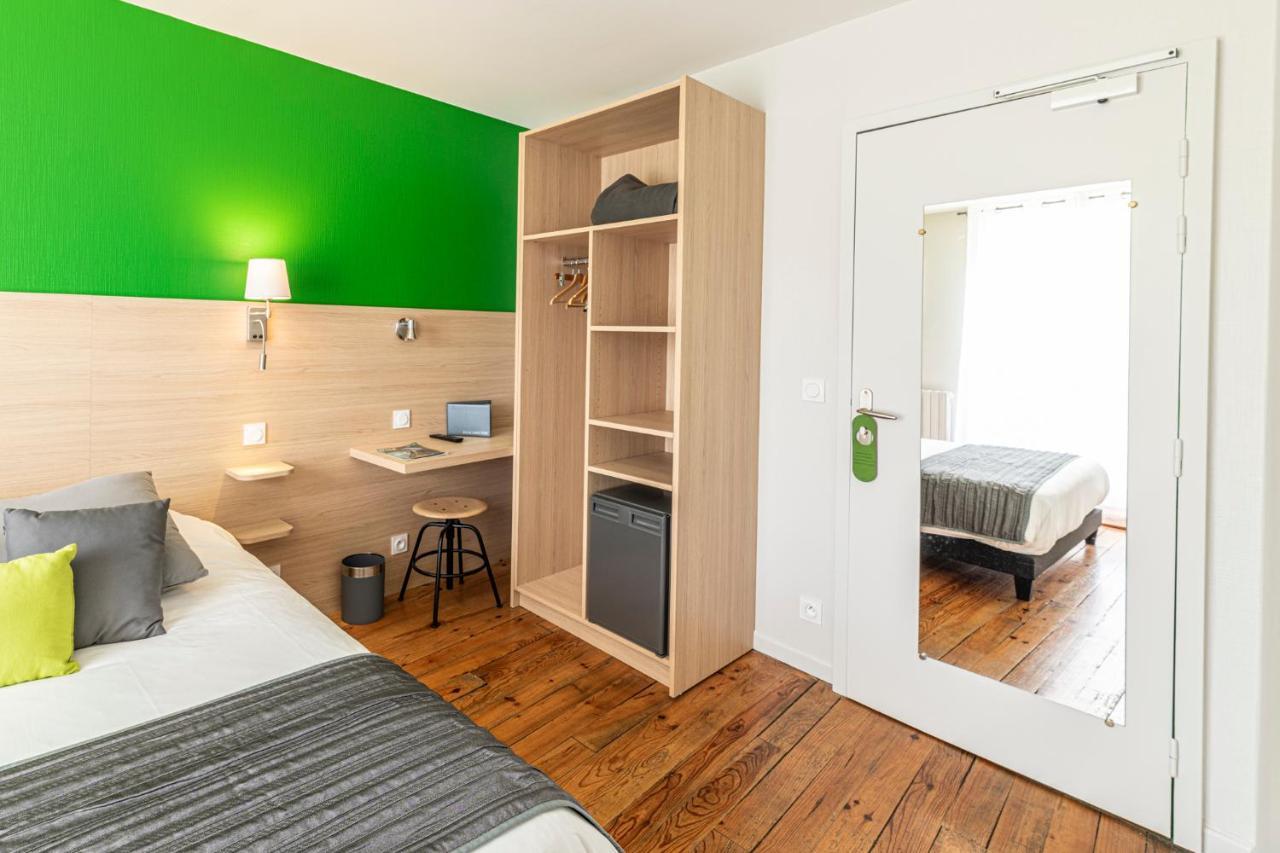 Hotel Helios - Golf Salies-de-Béarn Eksteriør bilde